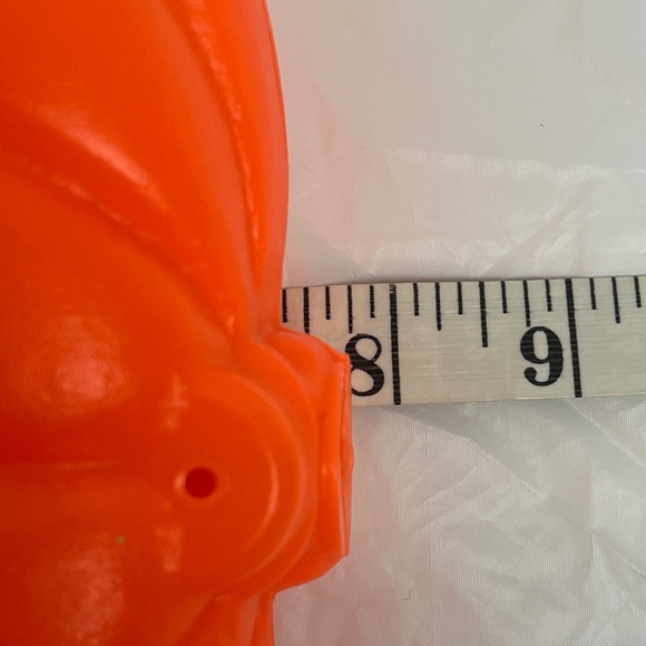 Vintage 9” Flat Light Up Halloween Blow Mold Jack-O-Lantern Pumpkin Made in USA - Picture 8 of 8